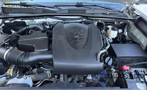 2016 Toyota Tacoma Double Cab из США, поврежденный, VIN 5TFHZ5BN5GX007493